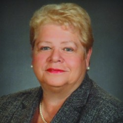 2012_Alonzo_Loretta_F2015_MORe