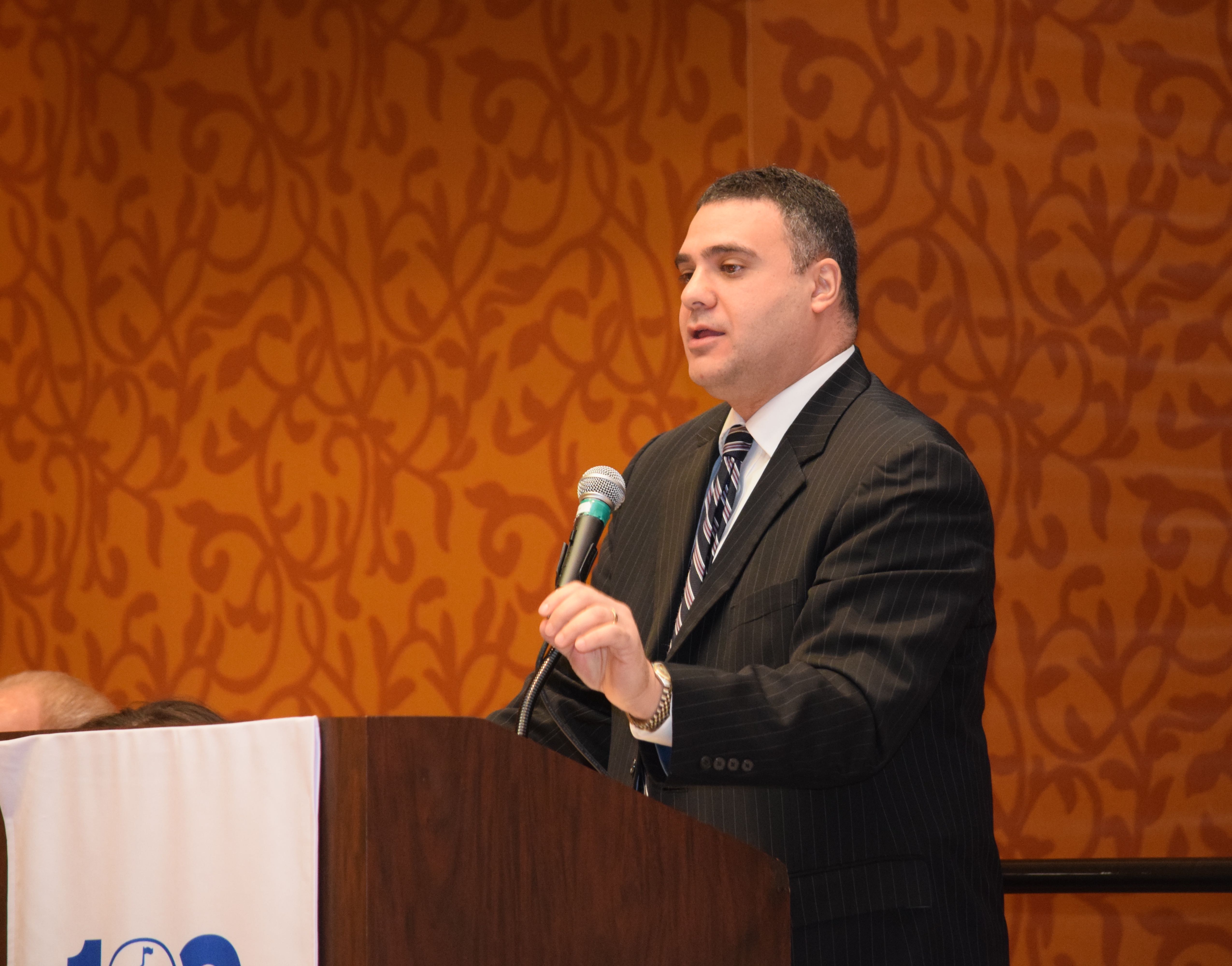 State Rep. Mike Unes speaks to members of the Illinois Association of REALTORS® at their annual Public Policy Meetings in East Peoria on Jan. 19, 2016. 