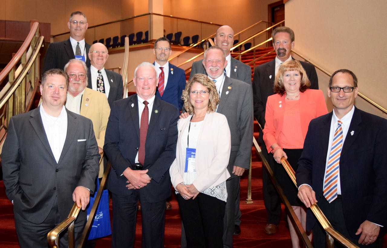 Members of the REALTOR® Association o Southwestern Illinois and Capitol Area REALTORS® join Illinois REALTORS® President Mike Drews at the RPAC Awards ceremony on May 11, 2016, in Washington, D.C.