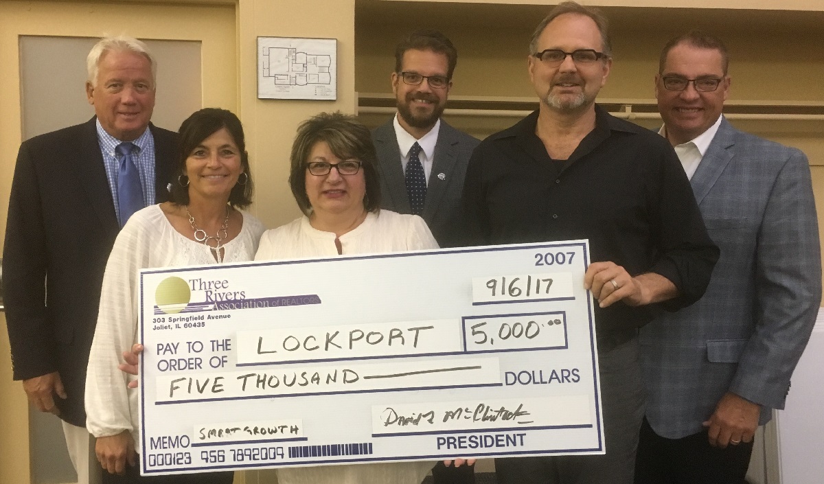 REALTOR® association helps Lockport with grant for pedestrian plan