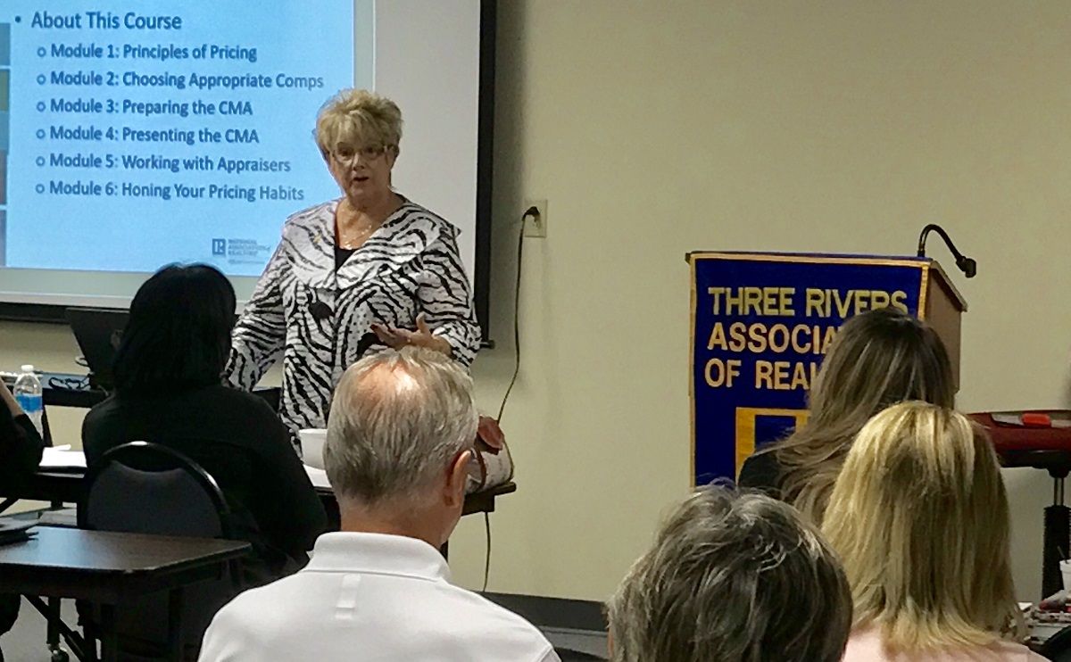 Illinois REALTORS® partnered with Three Rivers last week in Joliet to offer PSA designation