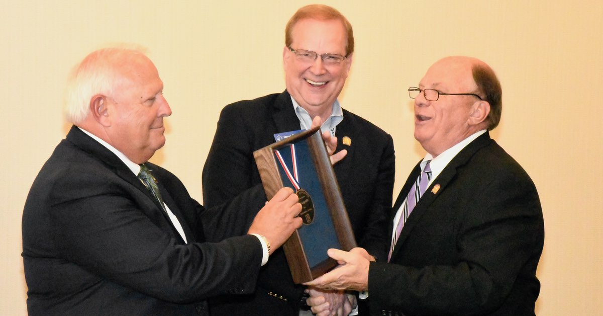Doug Carpenter receives Presidential Medallion