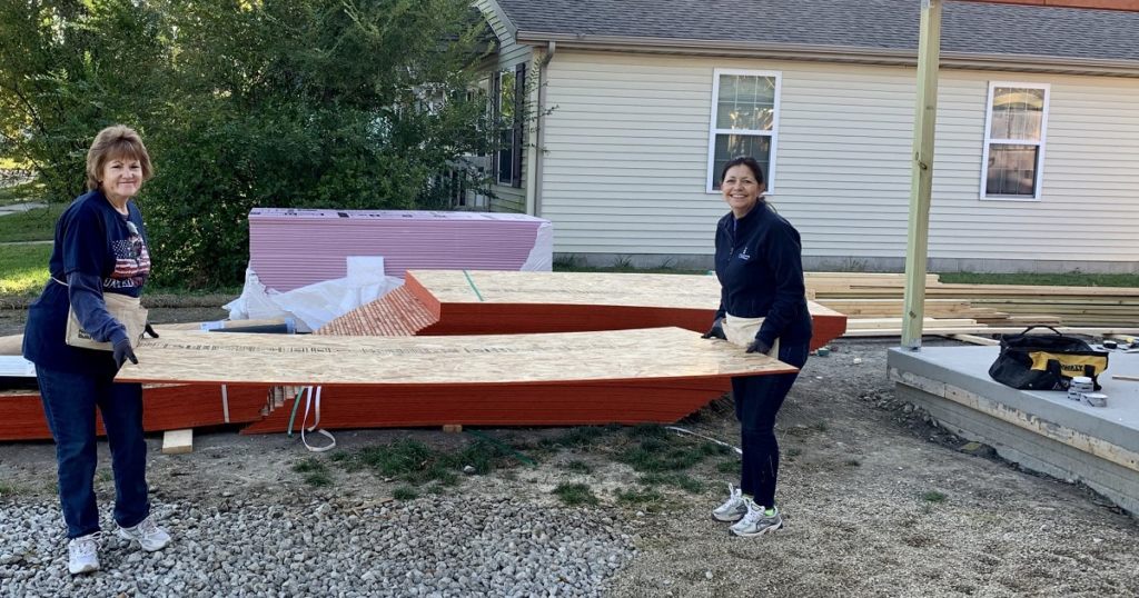 Julie Roth & DeAnna Williams1200x630