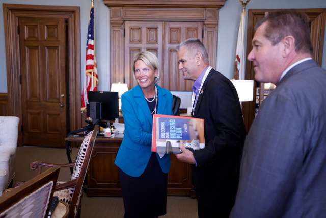 D23158f0 B527 4754 9231 Be00d7eabb80