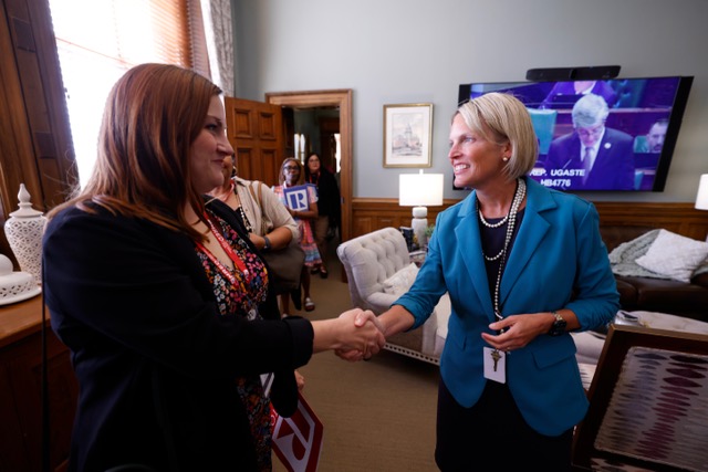 E8deefc6 C590 485c 810e F7a93354203c