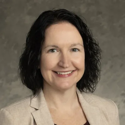 Munson Victoria 500×500 Amanda Gore